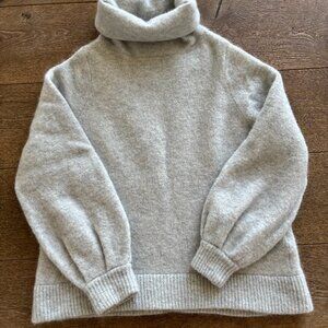 The Group Babaton Adichie Sweater